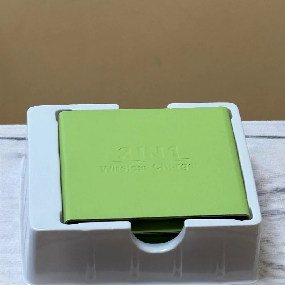 3-in-1 Wireless Travel Charger with MagSafe
